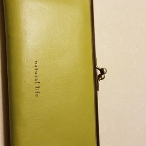 Natural life snap wallet